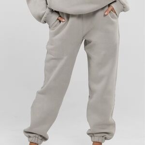 Comfrt Large Stone Travel Essentials Sweatpants Unisex